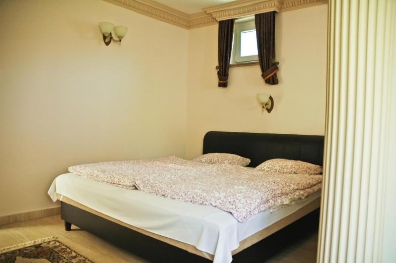 Gombos Apartman Lejlighed Hajdúszoboszló Værelse billede